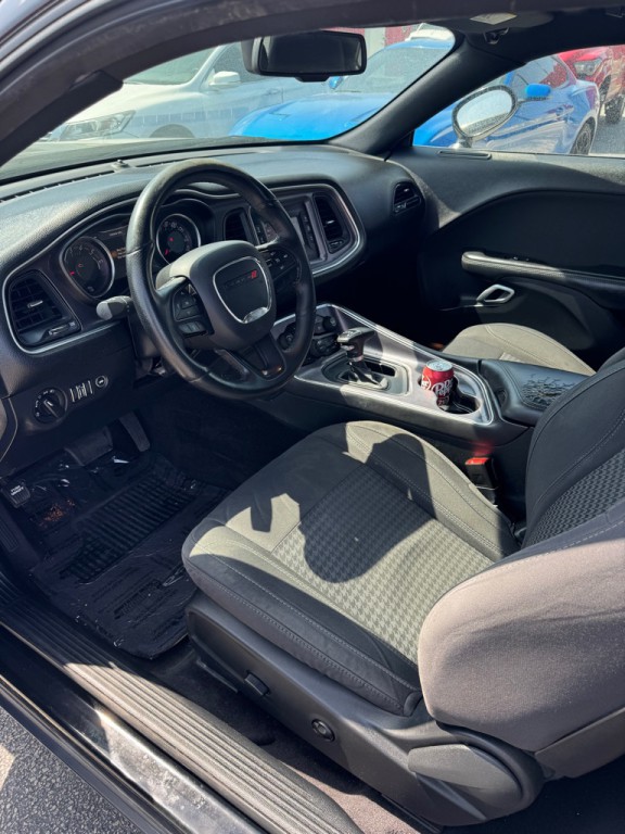 2017 Dodge Challenger Image 13