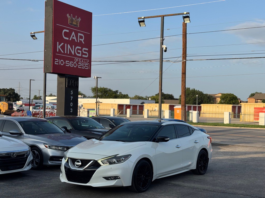 2017 Nissan Maxima Image 2
