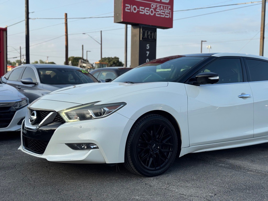2017 Nissan Maxima Image 4