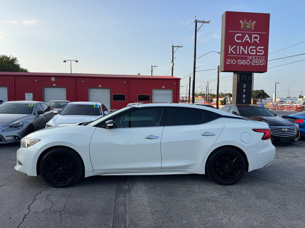 2017 Nissan Maxima Image 5