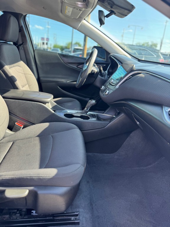 2020 Chevrolet Malibu Image 16