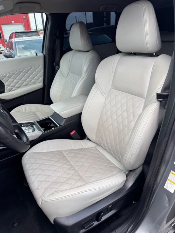 2022 Mitsubishi Outlander Image 14