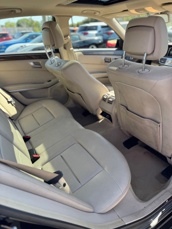 2014 Mercedes-Benz E-Class Image 19