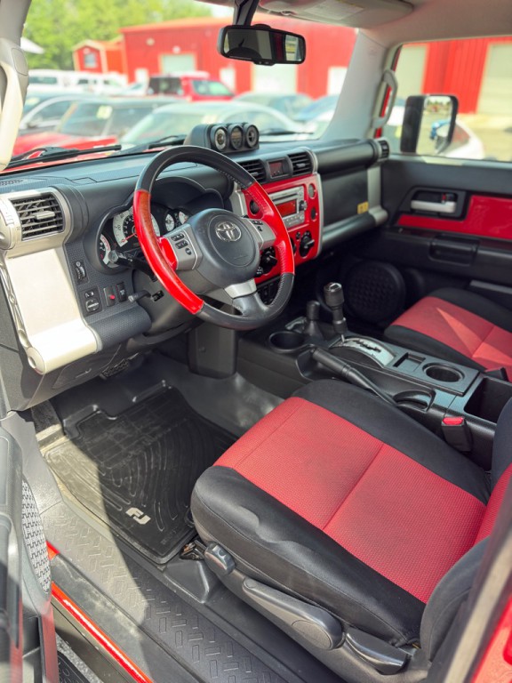2012 Toyota FJ Cruiser Image 13
