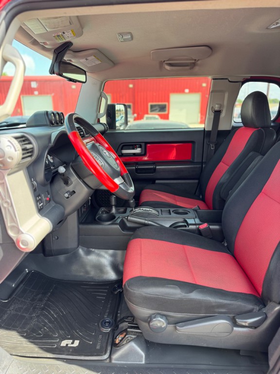 2012 Toyota FJ Cruiser Image 14