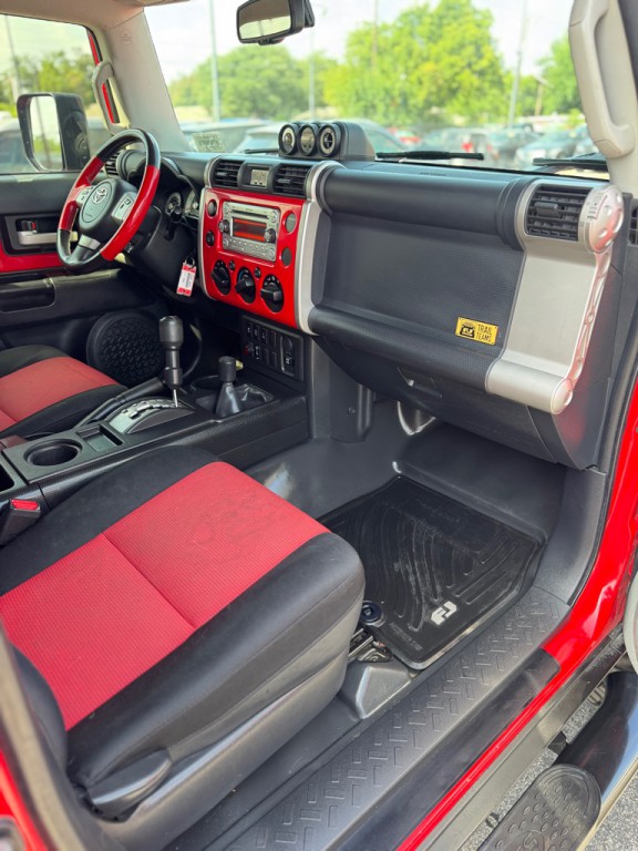 2012 Toyota FJ Cruiser Image 16
