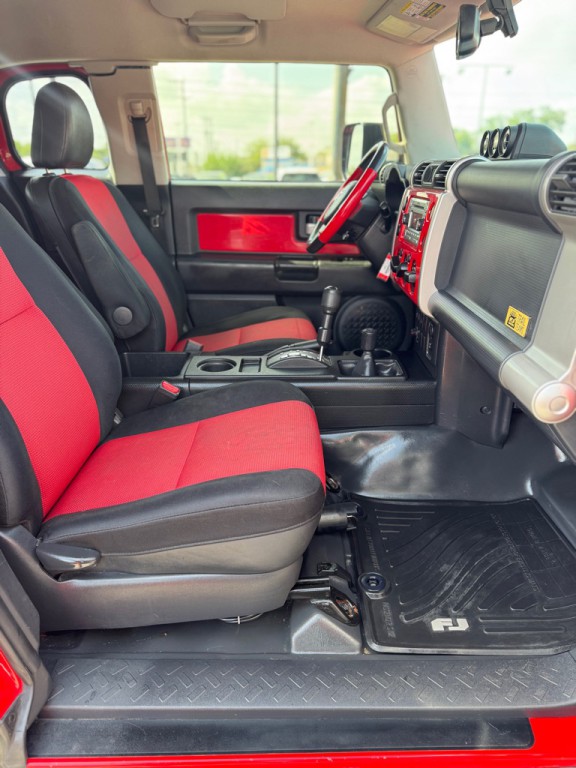2012 Toyota FJ Cruiser Image 17