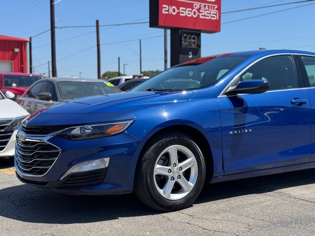 2023 Chevrolet Malibu Image 4