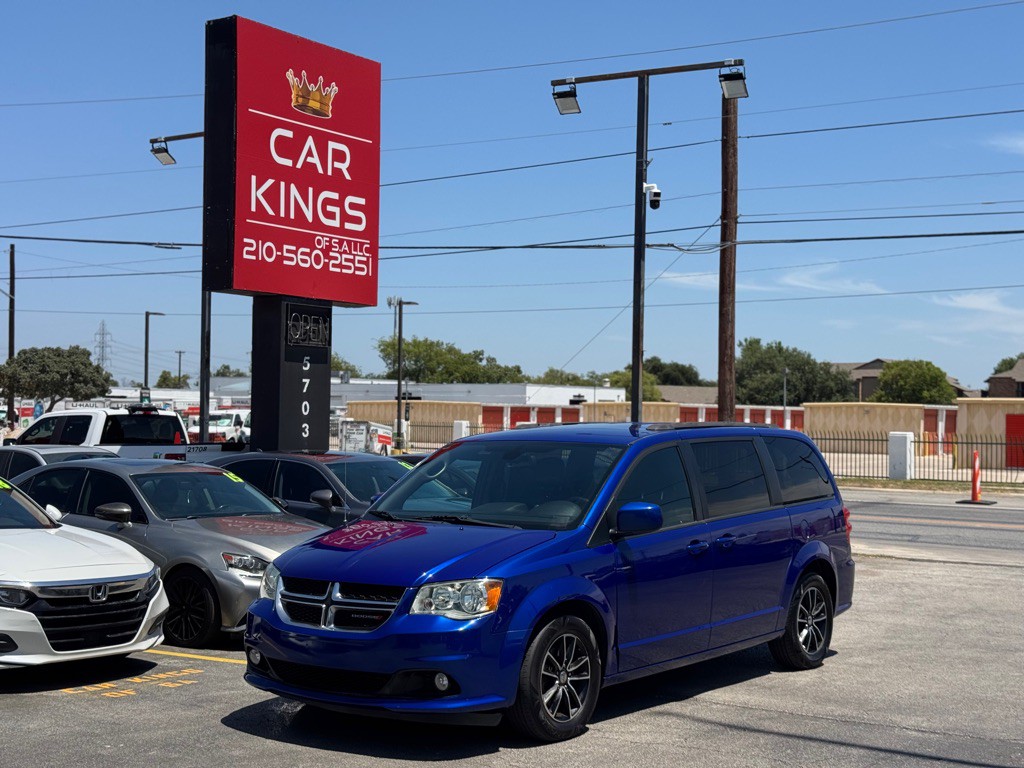 2019 Dodge Grand Caravan Image 2