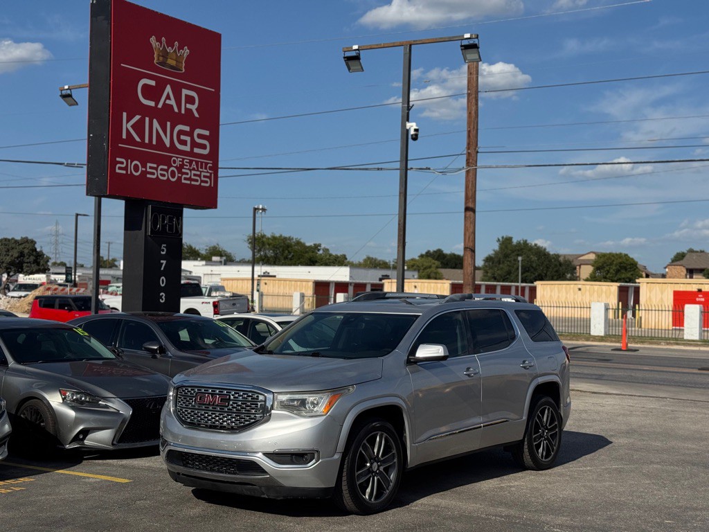 2019 GMC Acadia Image 2