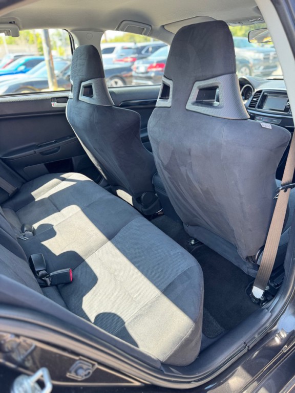 2014 Mitsubishi Lancer Image 24