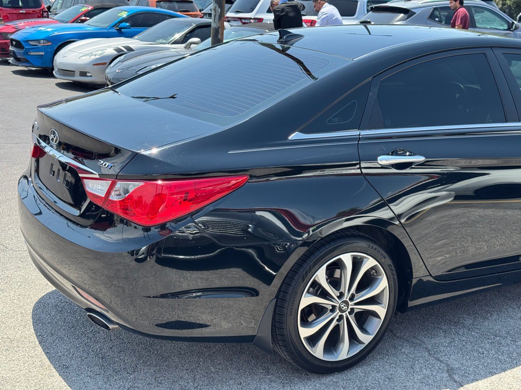 2013 Hyundai Sonata Image 8
