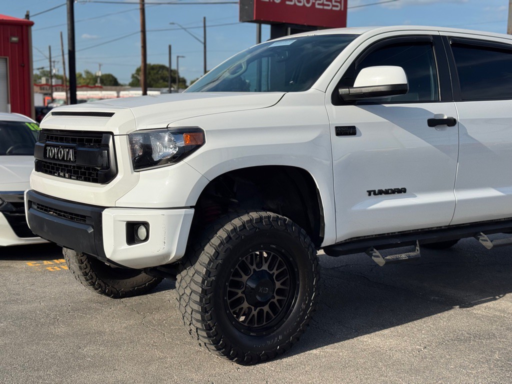 2017 Toyota Tundra Image 4