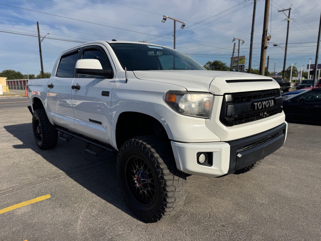 2017 Toyota Tundra Image 10