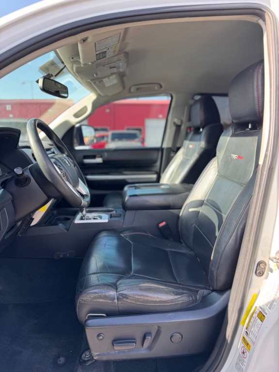 2017 Toyota Tundra Image 12