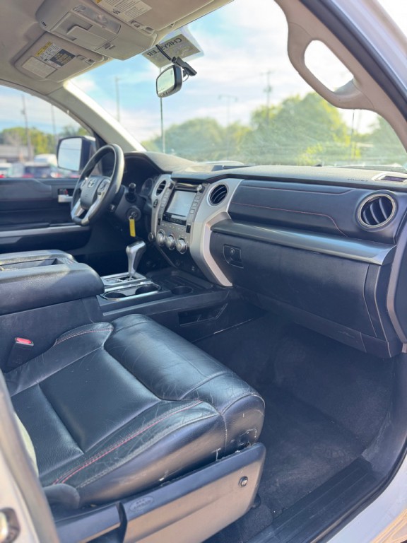 2017 Toyota Tundra Image 14