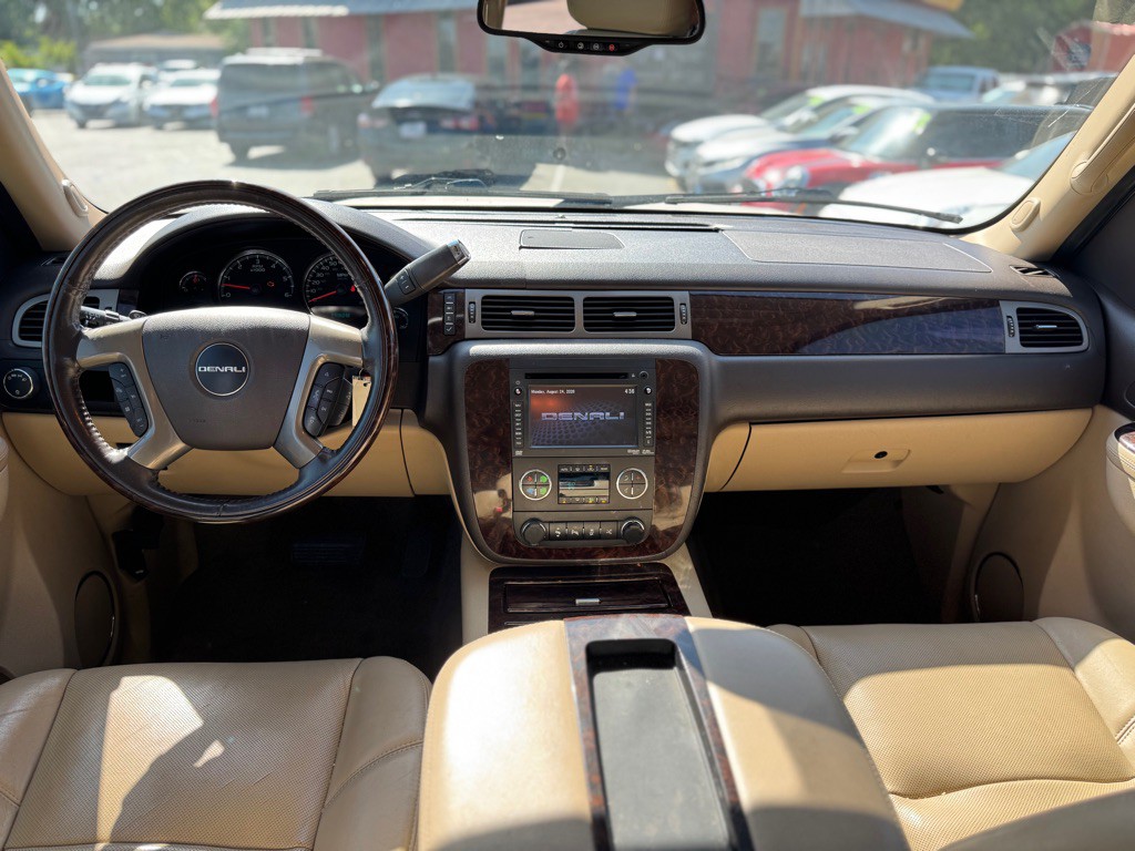 2013 GMC Yukon Image 16