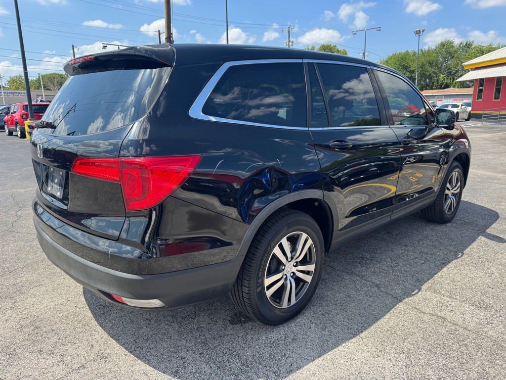 2017 Honda Pilot Image 8