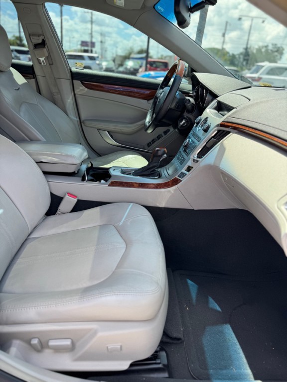 2011 Cadillac CTS Image 16