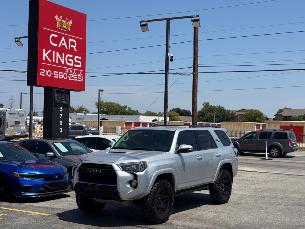 2018 Toyota 4Runner Image 2