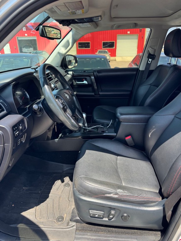 2018 Toyota 4Runner Image 15