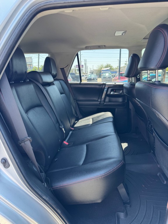 2018 Toyota 4Runner Image 21