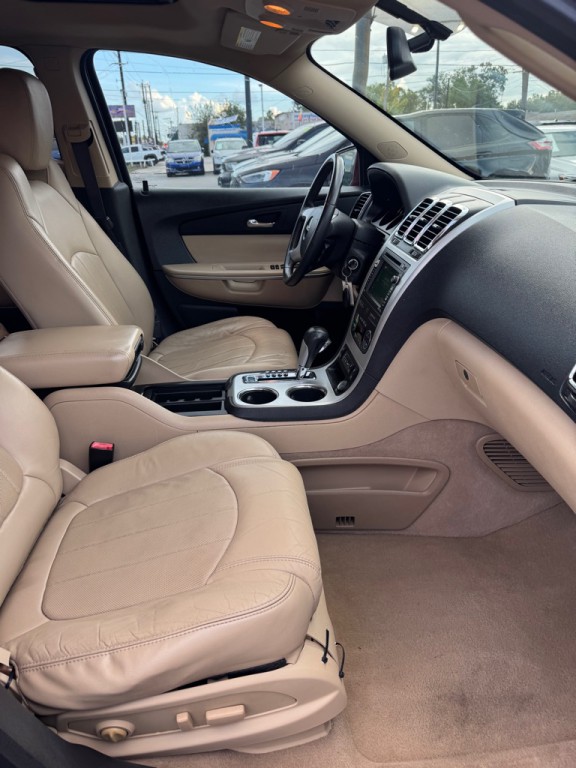 2012 GMC Acadia Image 16