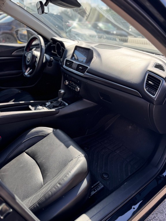 2017 Mazda Mazda3 Image 14