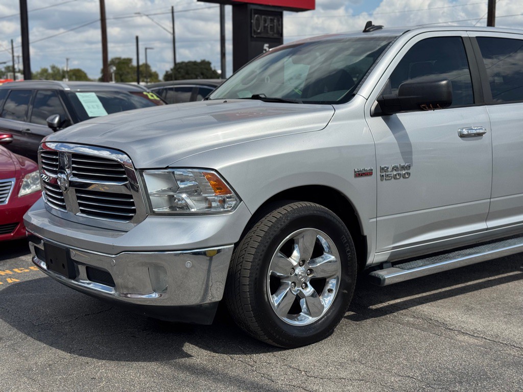 2016 RAM 1500 Image 4
