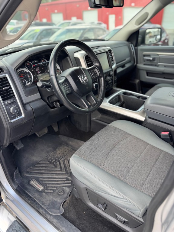 2016 RAM 1500 Image 11