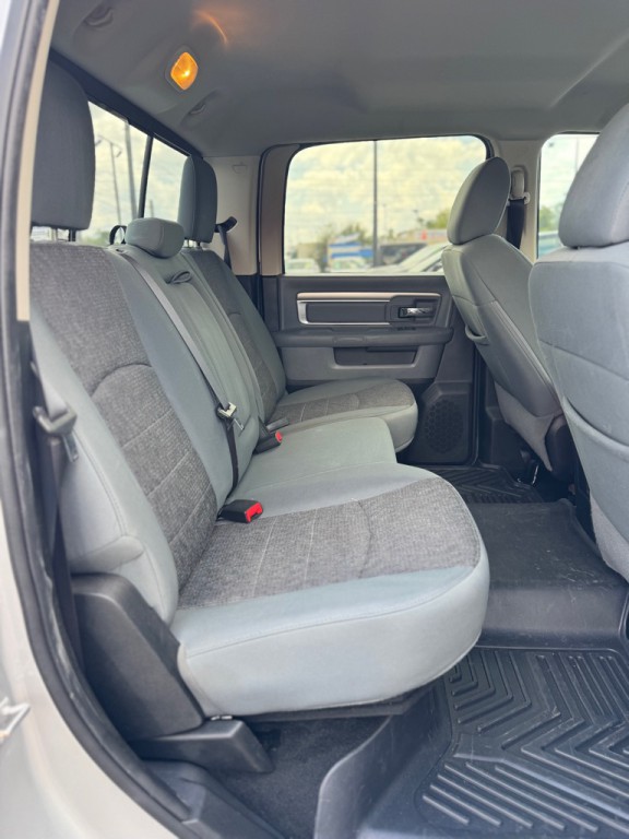 2016 RAM 1500 Image 17