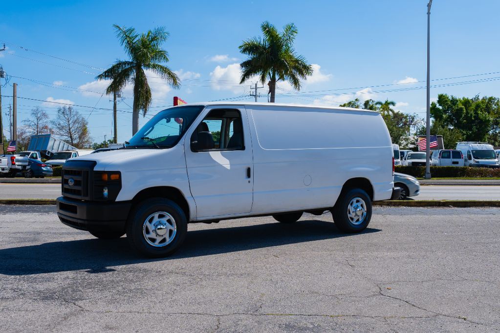 2011 Ford Econoline Image 1