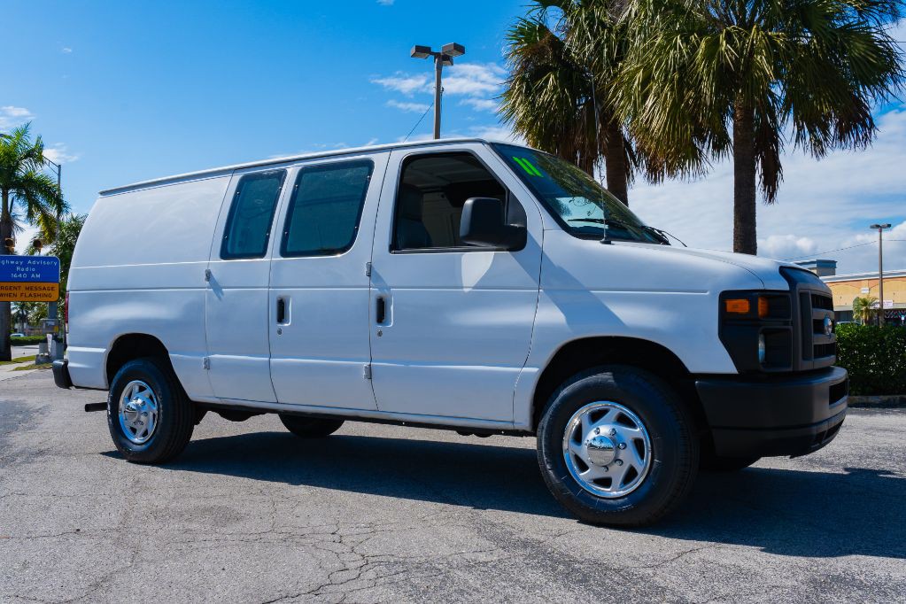 2011 Ford Econoline Image 5