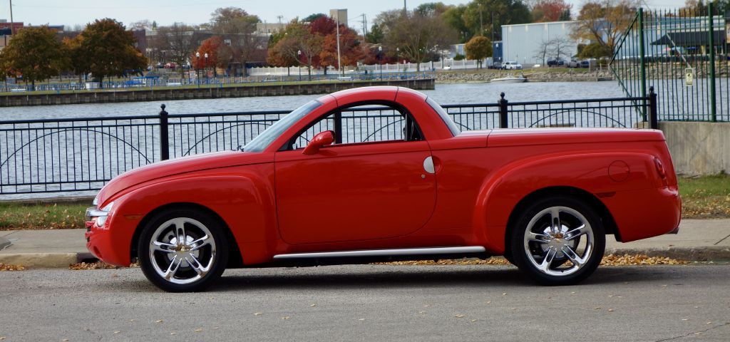 2004 Chevrolet SSR Image 21
