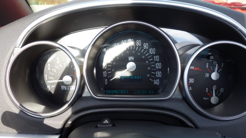 2004 Chevrolet SSR Image 26