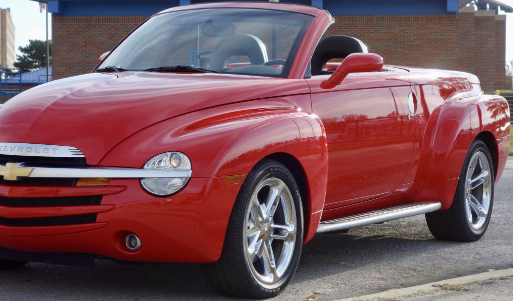 2004 Chevrolet SSR Image 30