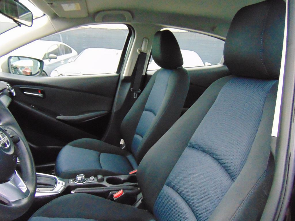 2016 Scion iA Image 17