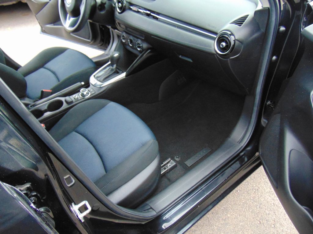 2016 Scion iA Image 20