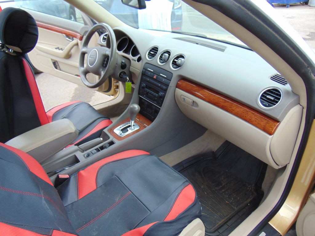 2003 Audi A4 Image 10
