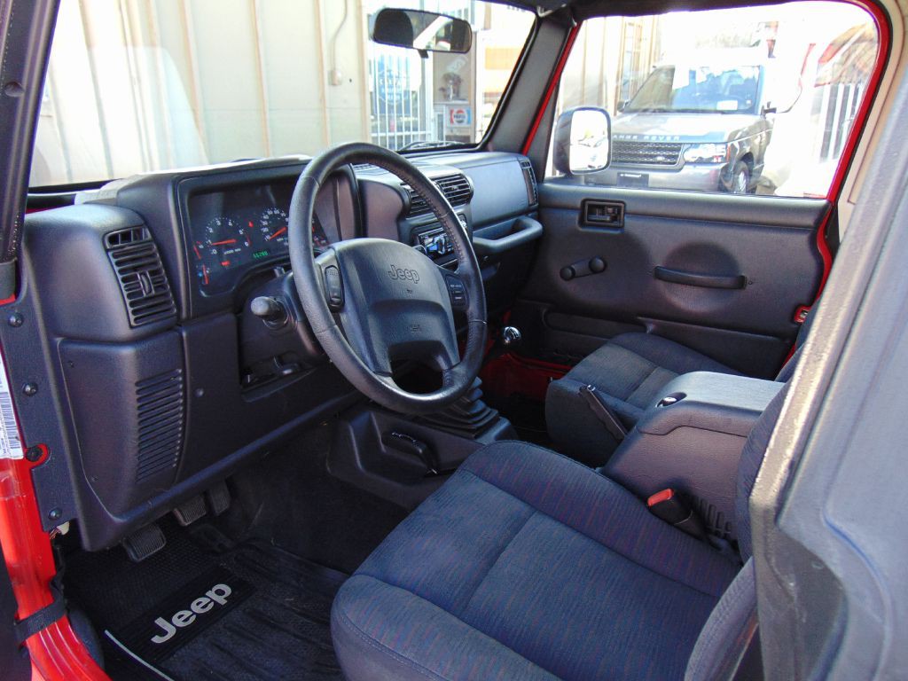 2003 Jeep Wrangler Image 9