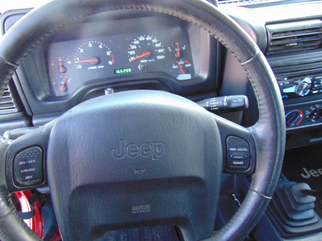 2003 Jeep Wrangler Image 10
