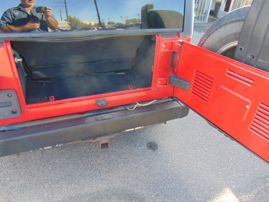 2003 Jeep Wrangler Image 14