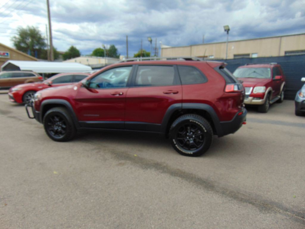 2019 Jeep Cherokee Image 4