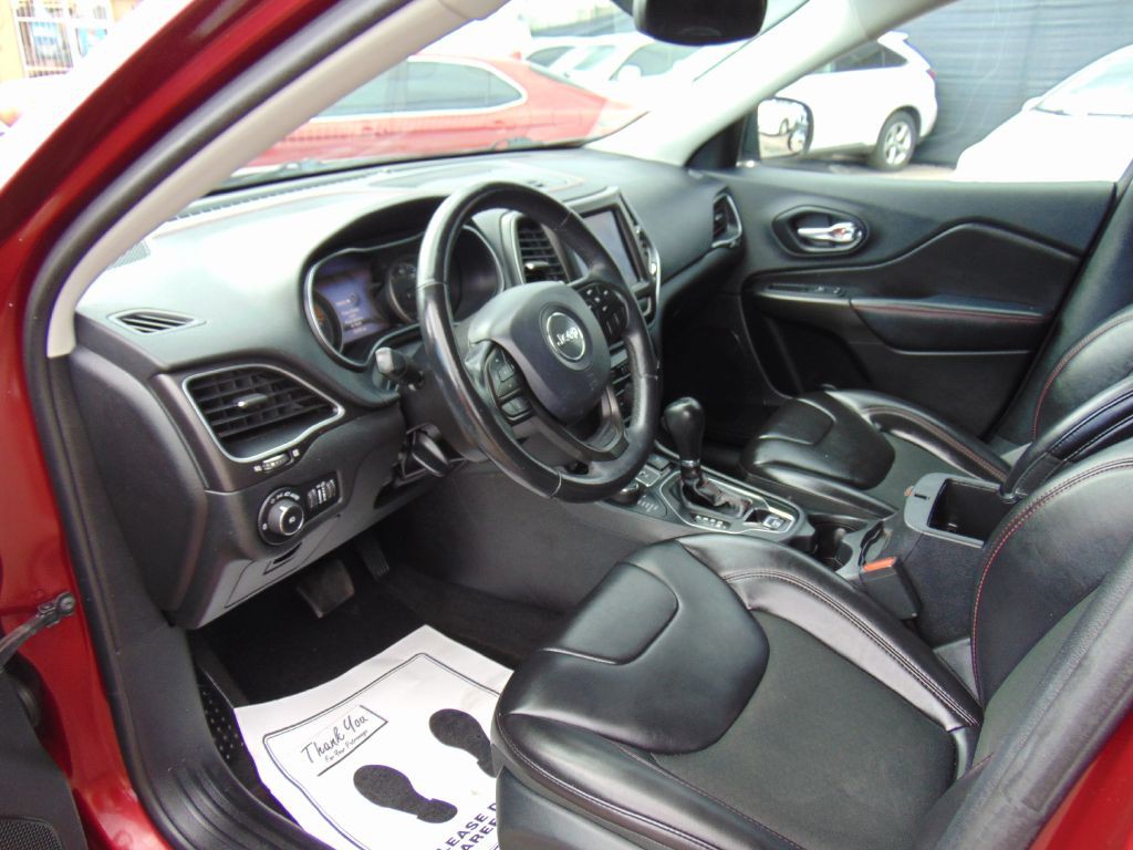 2019 Jeep Cherokee Image 11