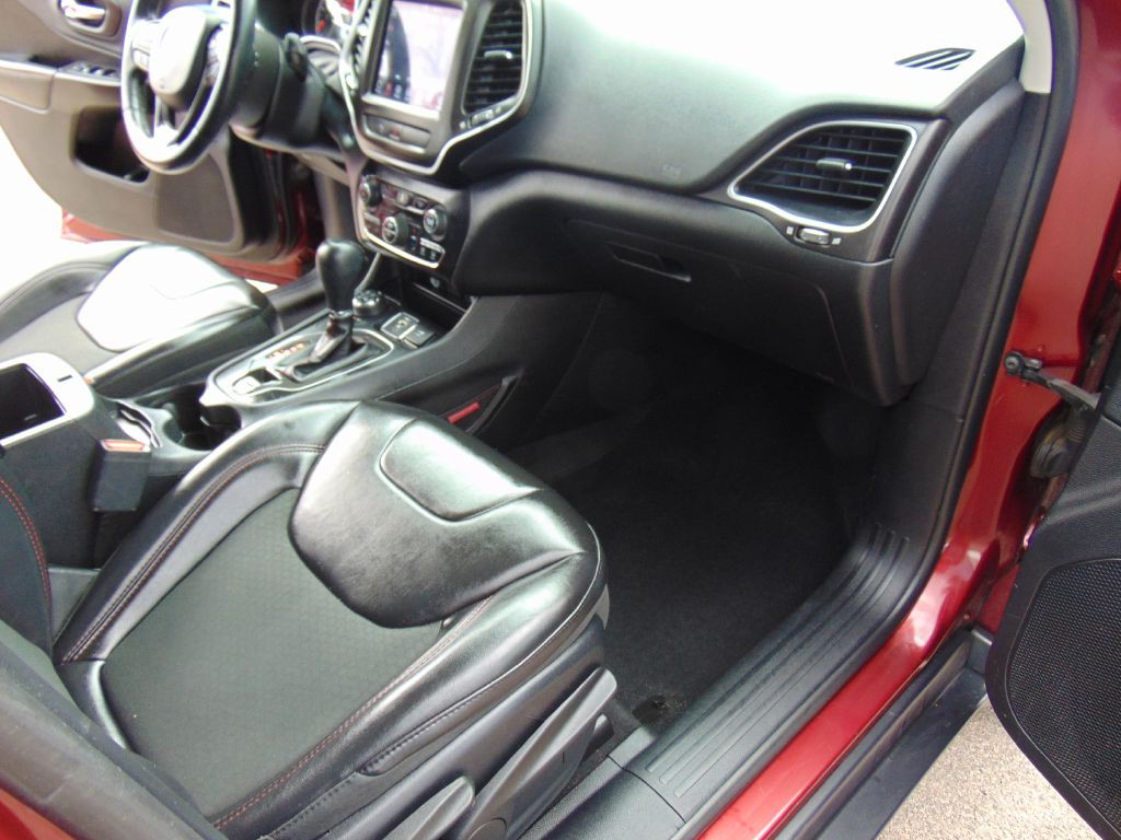 2019 Jeep Cherokee Image 22