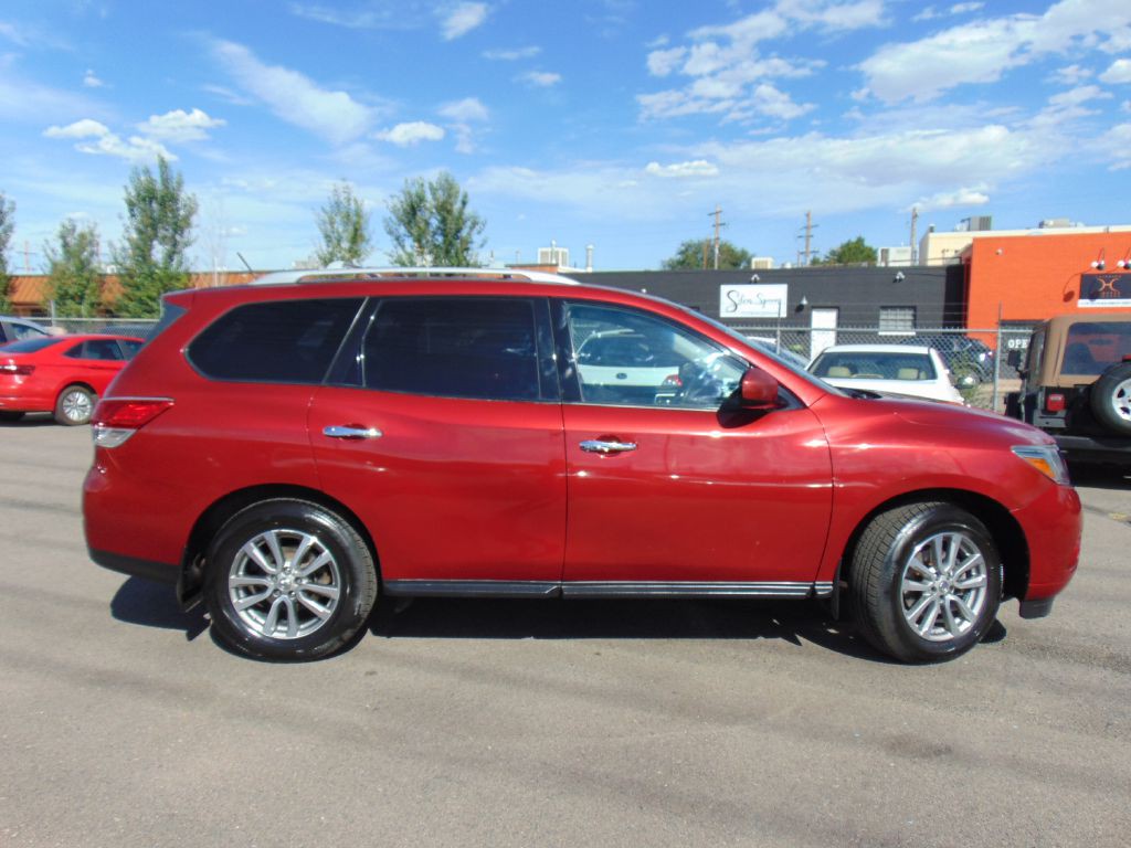 2015 Nissan Pathfinder Image 9
