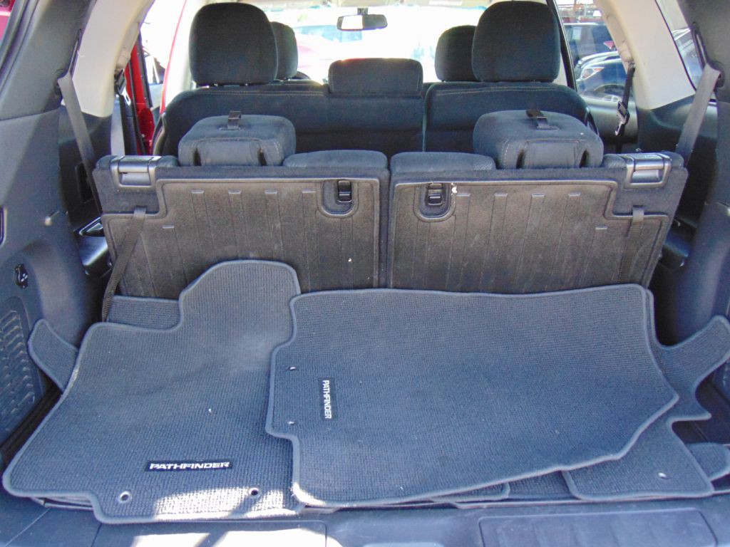 2015 Nissan Pathfinder Image 24