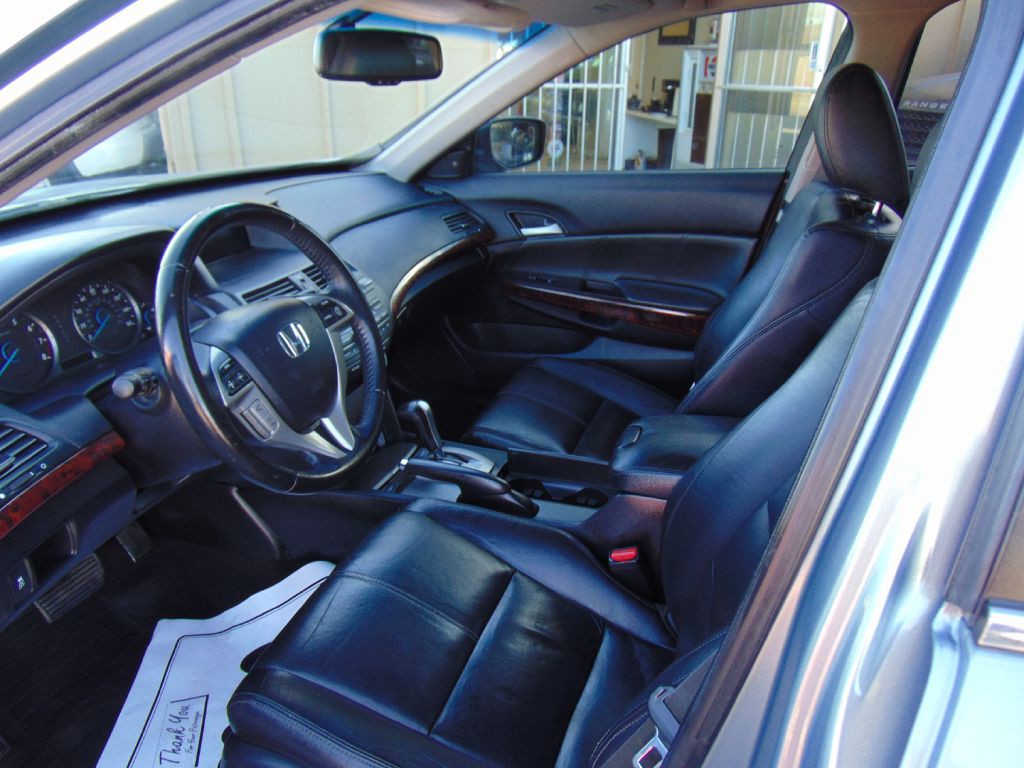 2011 Honda Crosstour Image 15