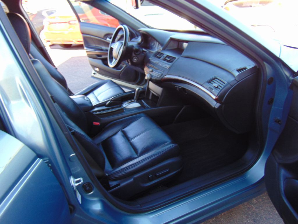 2011 Honda Crosstour Image 25