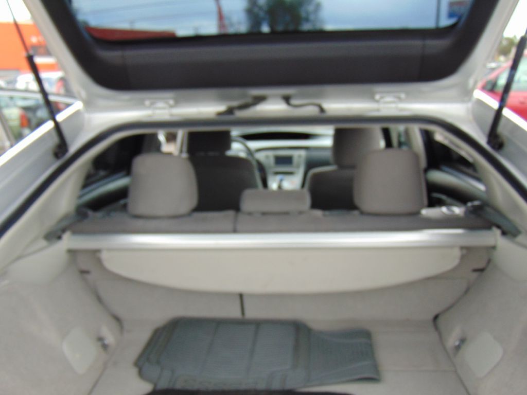 2015 Toyota Prius Image 18